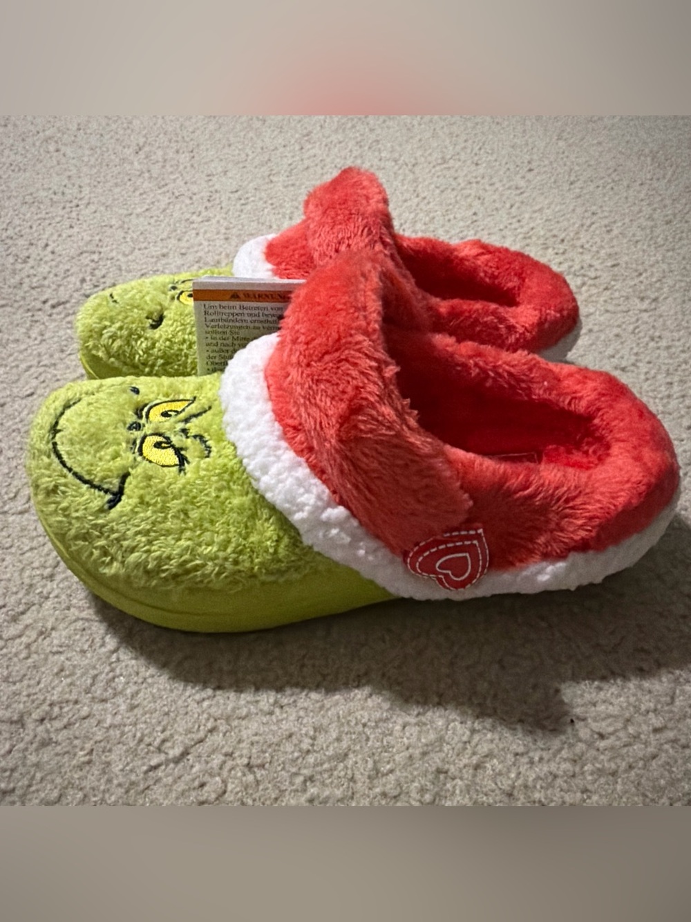 Crocs Childs Size 13 The Grinch Classic Clog Sandals Slip Ons 211689-90H NEW